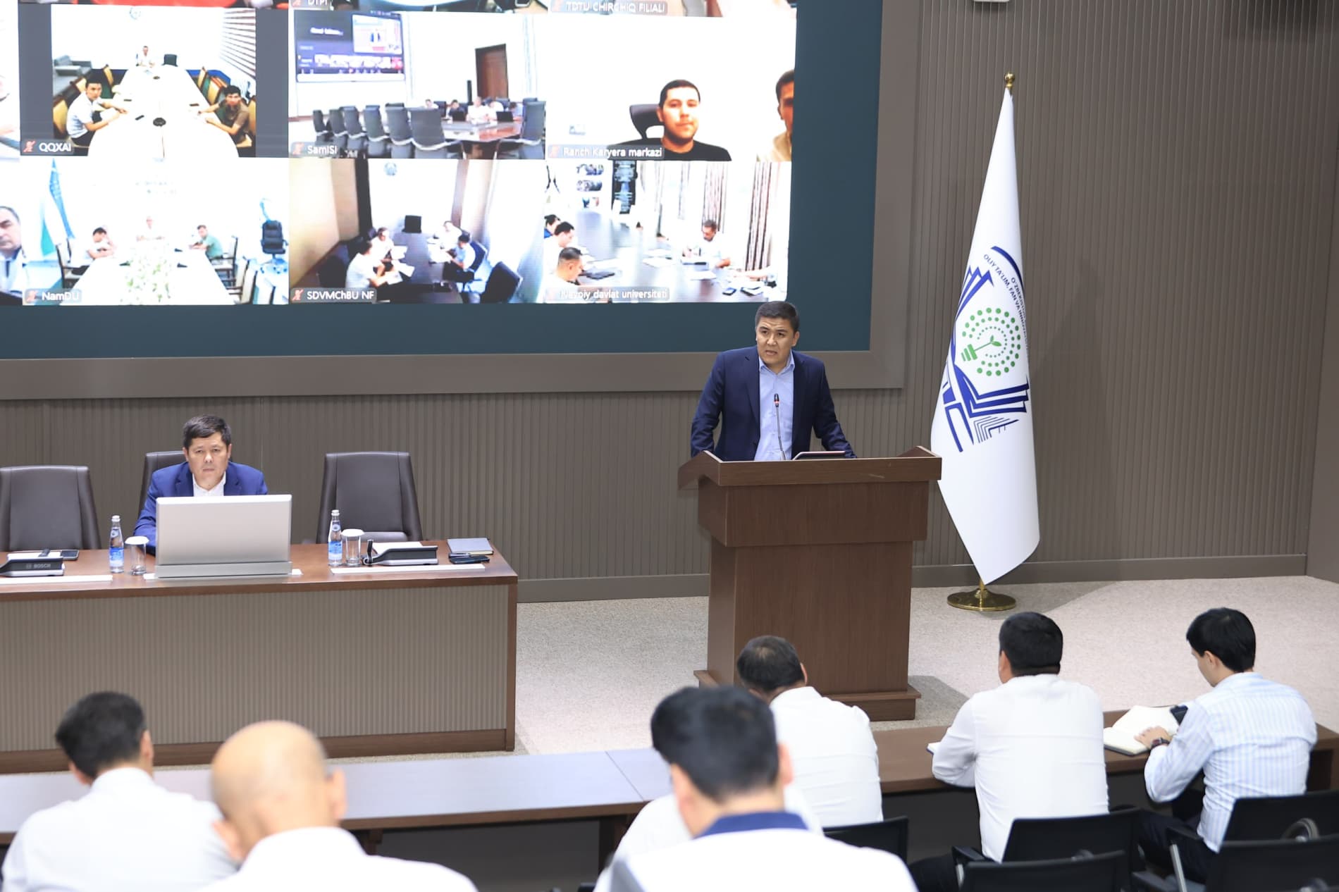 Oliy ta’limda bitiruvchilar bandligi va “Qabul–2026” masalalari muhokama qilindi