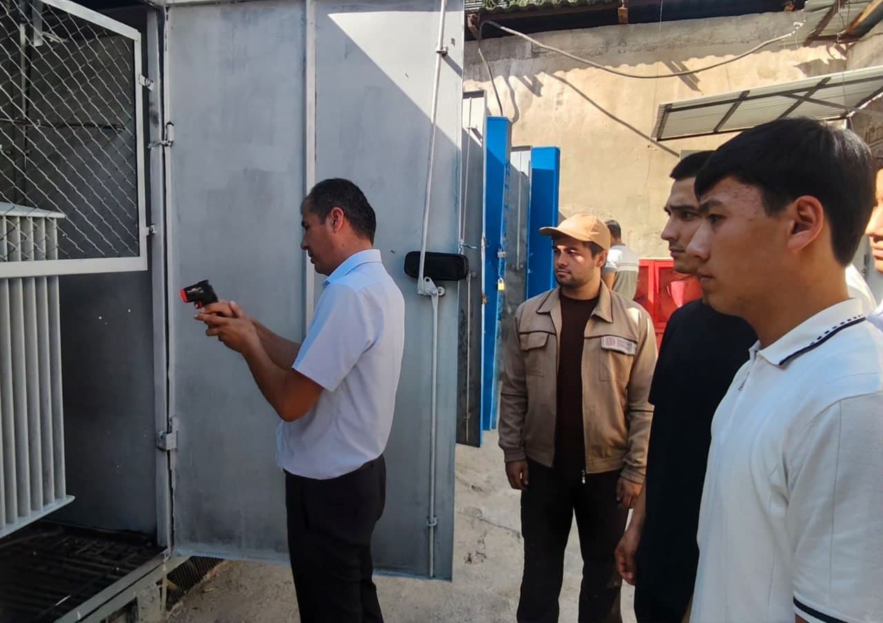 Dual Education: Scientists and Students of TIIAME National Research University Study the Electrical Networks of Yunusabad District