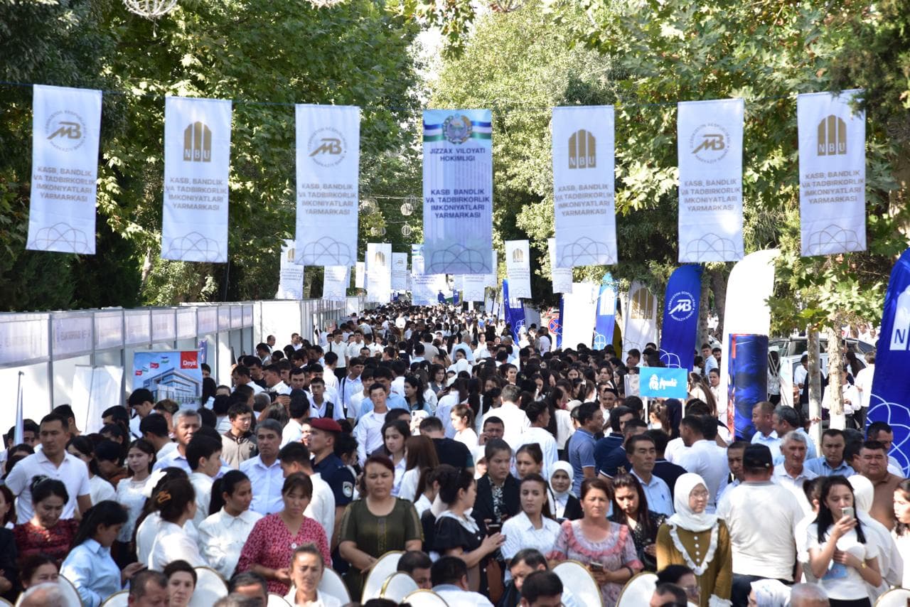 Jizzaxda “Kelajak tadbirkori–2026” mehnat yarmarkasi bo‘lib o‘tdi