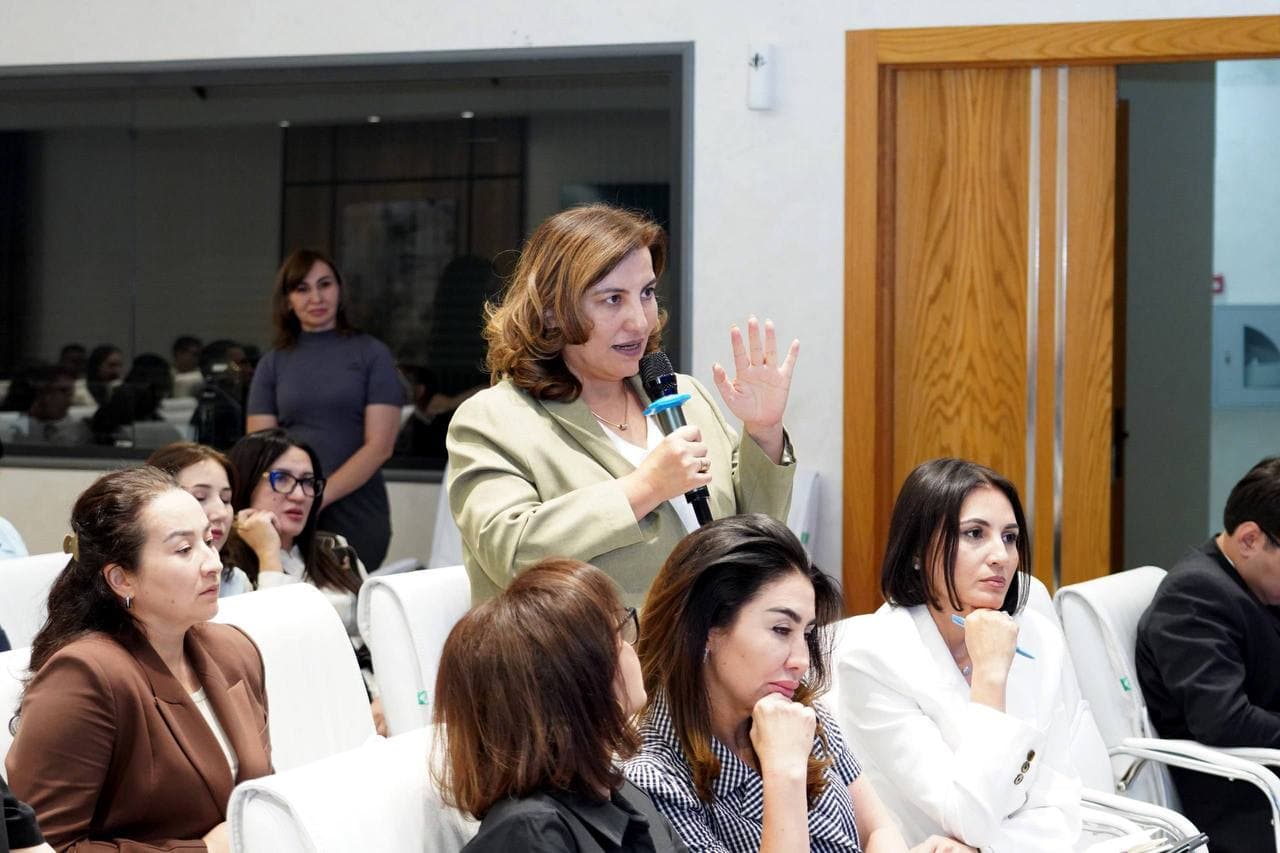 A training and practical seminar on “Information Service Activities: Analysis, Experience and Development” was held
