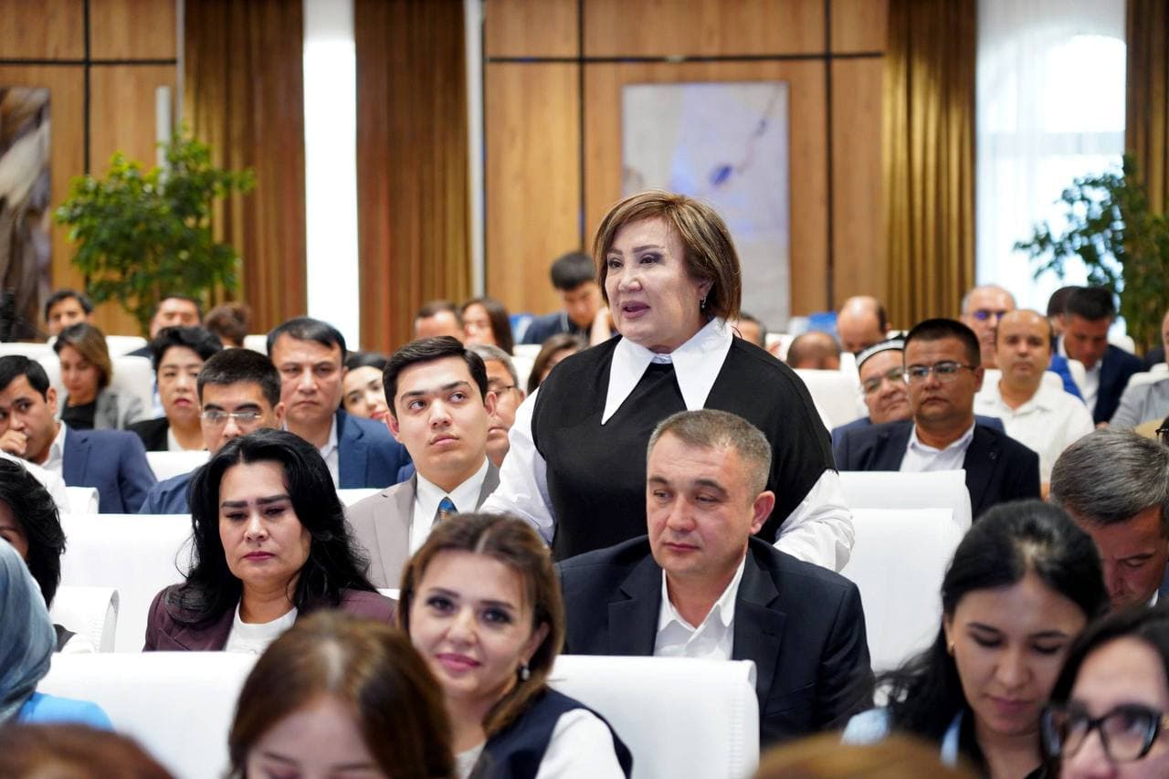 A training and practical seminar on “Information Service Activities: Analysis, Experience and Development” was held