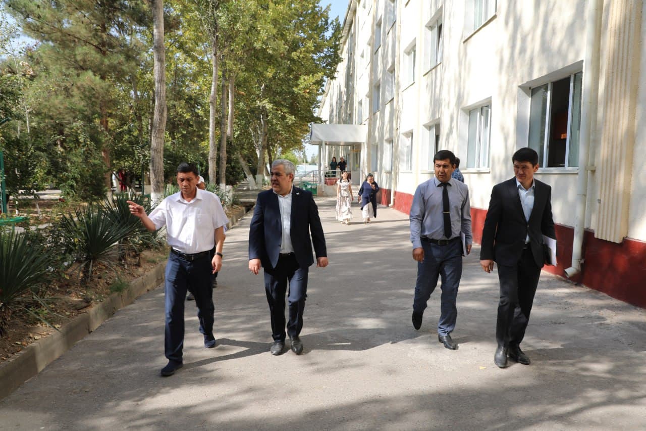 Preparations of Higher Education Institutions in Syrdarya Region for the Autumn-Winter Season Reviewed