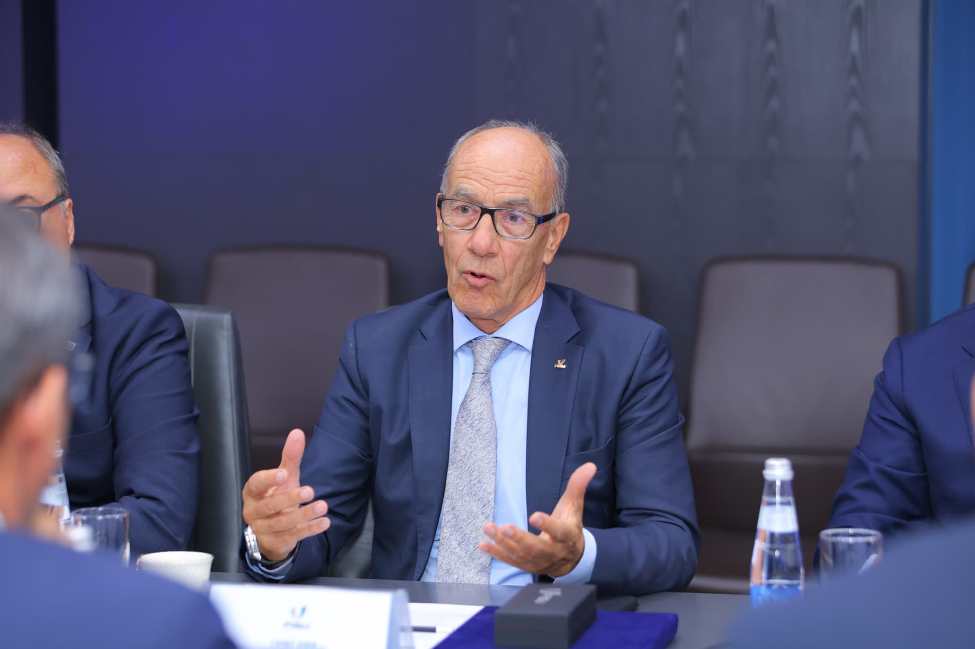 Vazir FISU va AUSF rahbariyati vakillari bilan uchrashdi