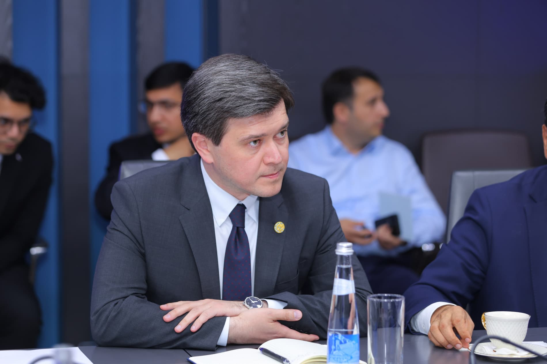 Vazir FISU va AUSF rahbariyati vakillari bilan uchrashdi