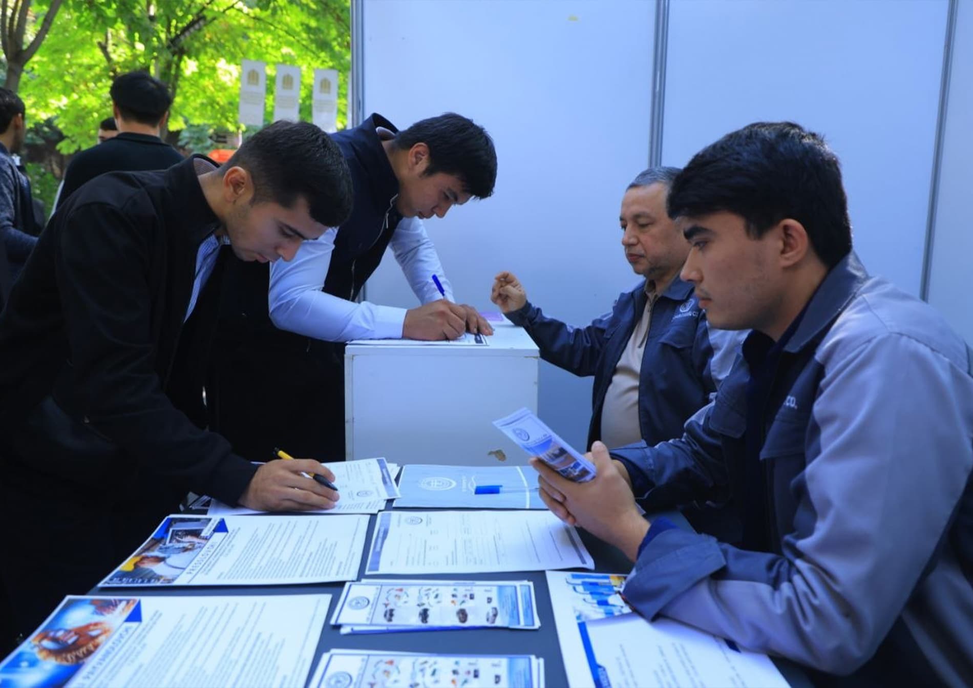 “Kelajak tadbirkori – 2026” kasb, bandlik va tadbirkorlik imkoniyatlari yarmarkasi bo‘lib o‘tmoqda