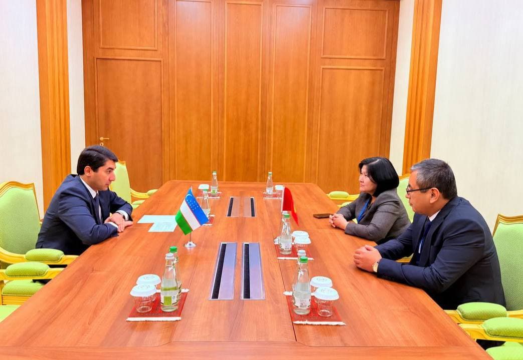 Aşxobodda ta’lim sohasidagi ikki tomonlama hamkorlik masalalari muhokama qilindi