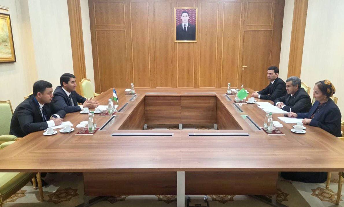 Aşxobodda ta’lim sohasidagi ikki tomonlama hamkorlik masalalari muhokama qilindi