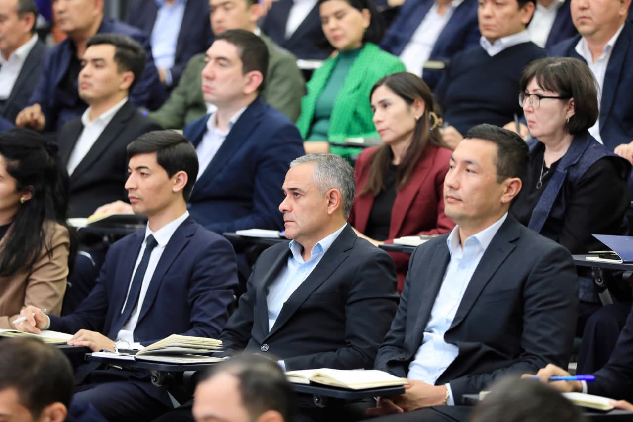 A training and practical seminar was held at the Ministry of Education and Science to address issues related to ensuring the timely, effective, and full implementation of instructions in the “Ijro.gov.uz” system.