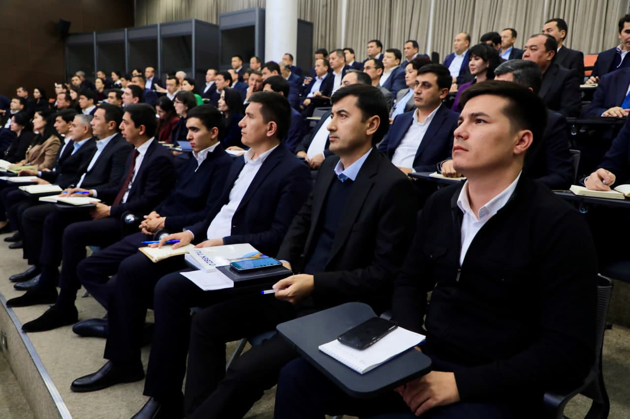A training and practical seminar was held at the Ministry of Education and Science to address issues related to ensuring the timely, effective, and full implementation of instructions in the “Ijro.gov.uz” system.