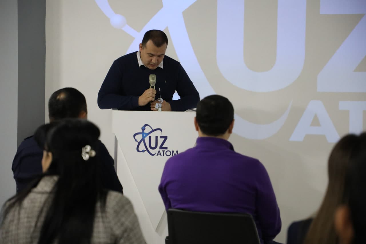 Mutaxassislar ishtirokida "O‘zbek tili - milliy davlatchiligimiz timsoli" mavzusida ichki davra suhbatlari va seminarlar tashkil etildi