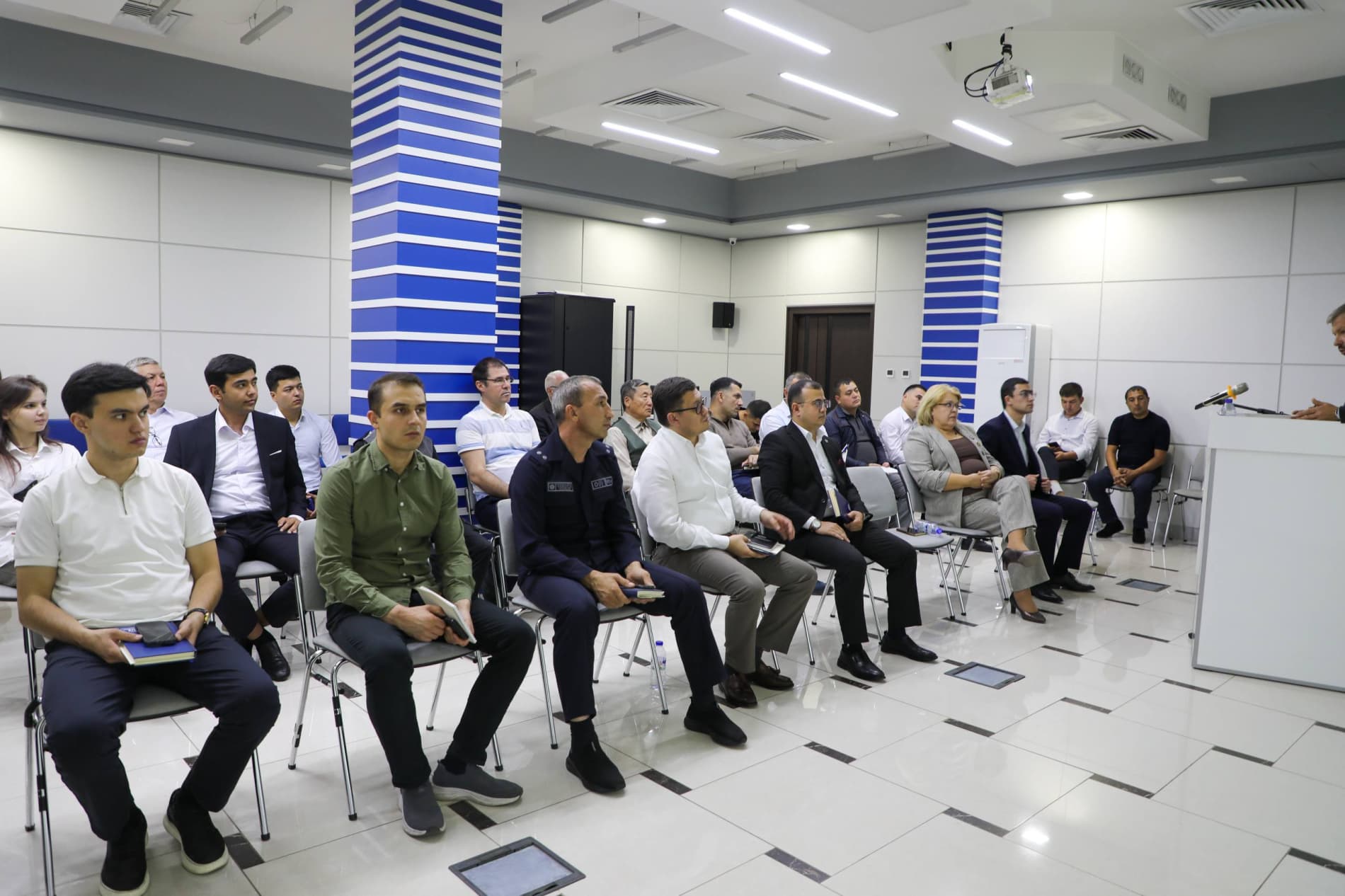 Xavfsizlik mutlaq ustuvor vazifa sifatida: XAEAning atom sohasida avariya holatiga shaylik bo‘yicha seminari boshlandi