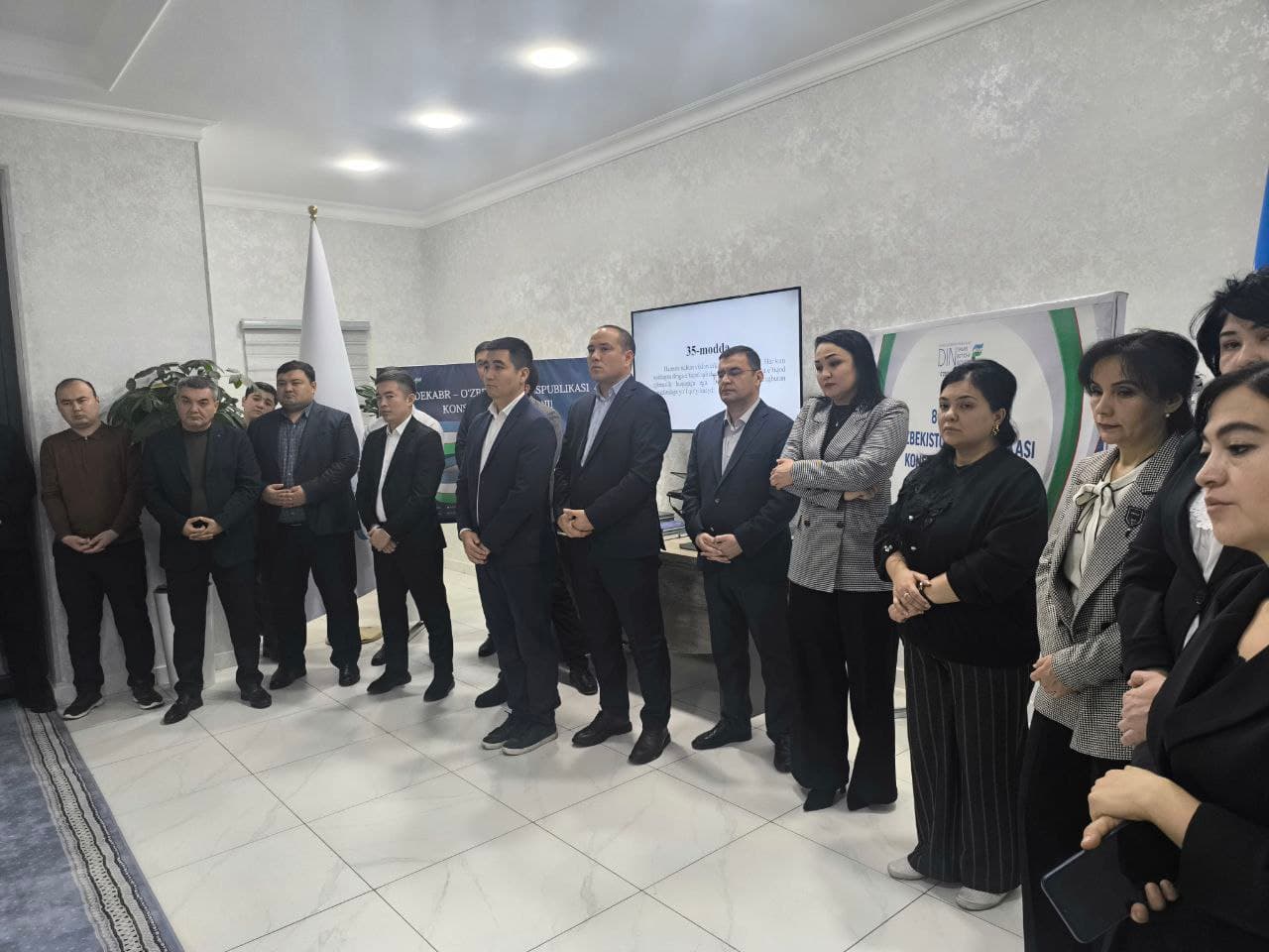 “Konstitutsiya — inson qadri, erkinlik, tenglik va adolat garovi!” mavzusida davra suhbati bo'lib o'tdi