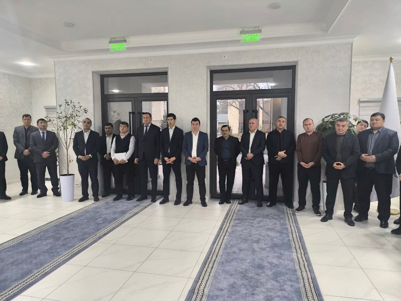 “Konstitutsiya — inson qadri, erkinlik, tenglik va adolat garovi!” mavzusida davra suhbati bo'lib o'tdi