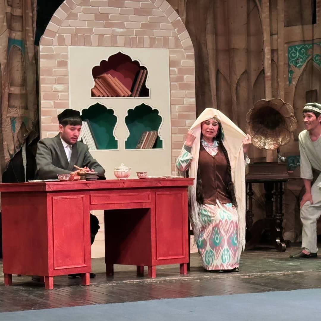 O‘zagroinspeksiya xodimlari teatrda