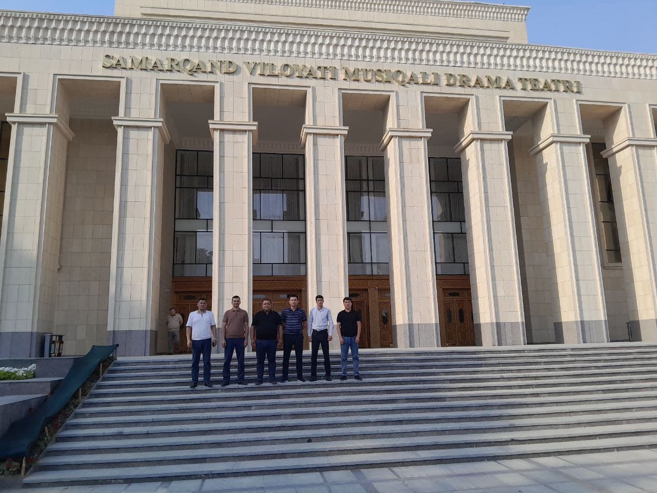 O‘zagroinspeksiya xodimlari teatrda