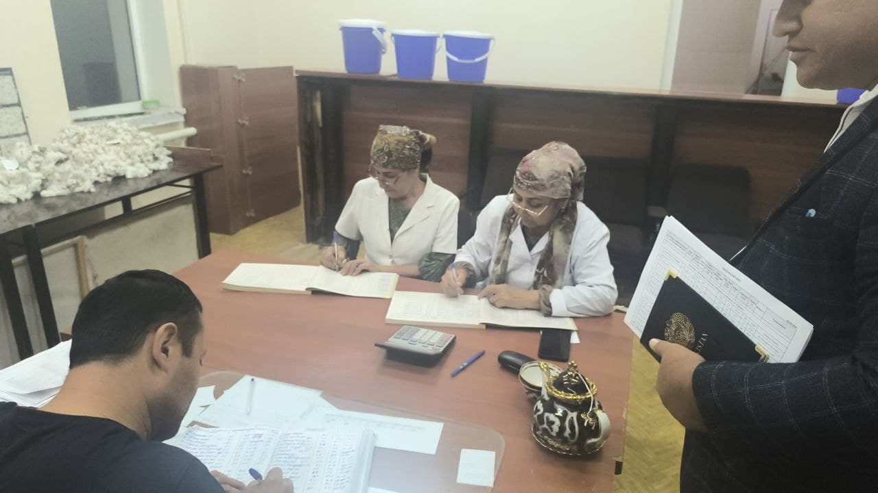 В САМАРКАНДЕ РЕШАЮТСЯ СПОРЫ В ПРОЦЕССЕ ПРИЕМКИ ХЛОПКА