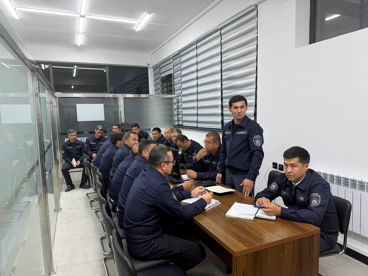 O’zenergoinspeksiyada Vazirlar Mahkamasining 242-son qarori ijrosi muhokama qilindi